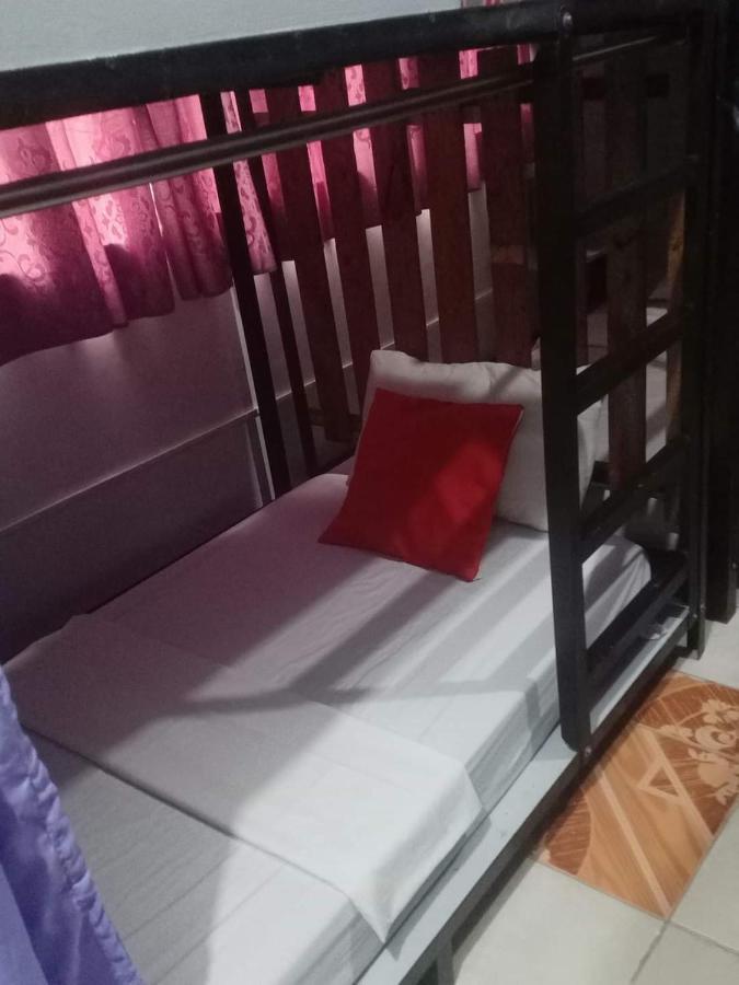 Lojed Sean Bed And Space Pasay Eksteriør billede